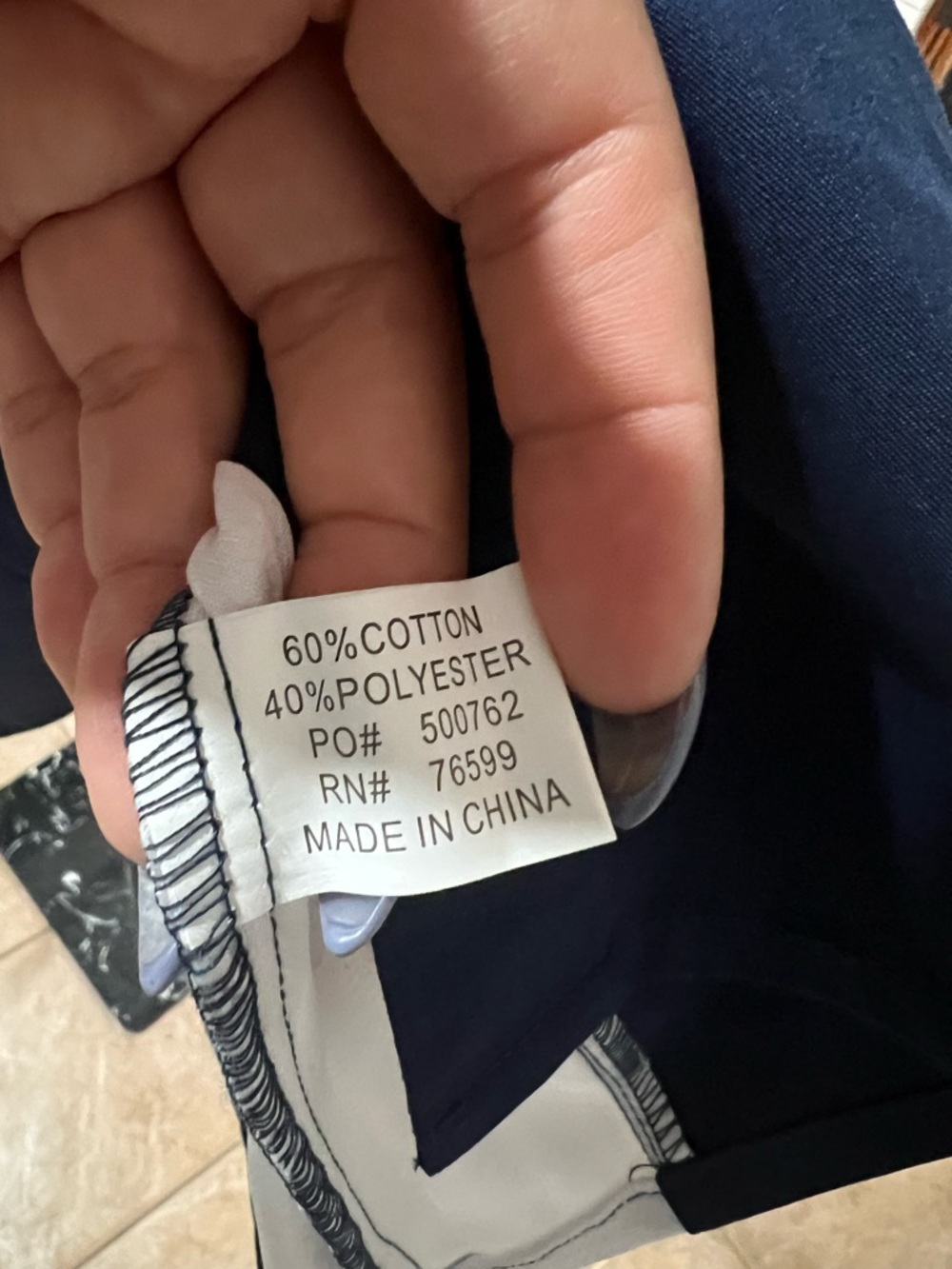 NWT: NEW YORK YANKEES Button Down Top - Picture 7 of 7